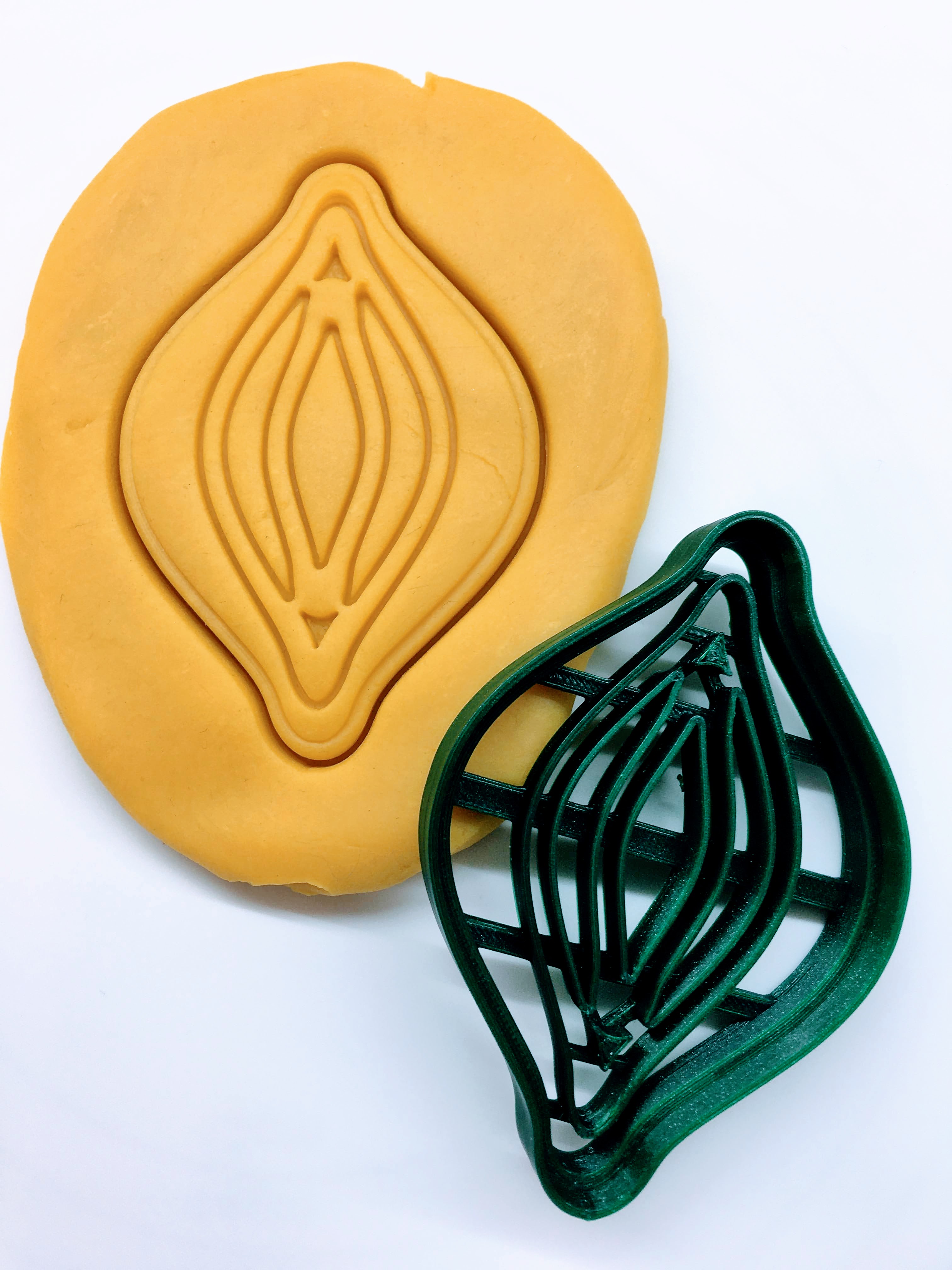 Dámské přirození vykrajovátko (prodej pouze od 18+)