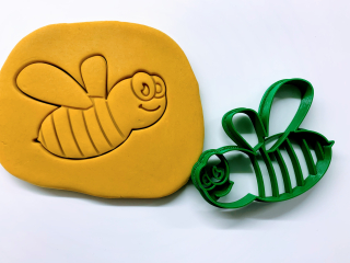 Včela #1 vykrajovátko